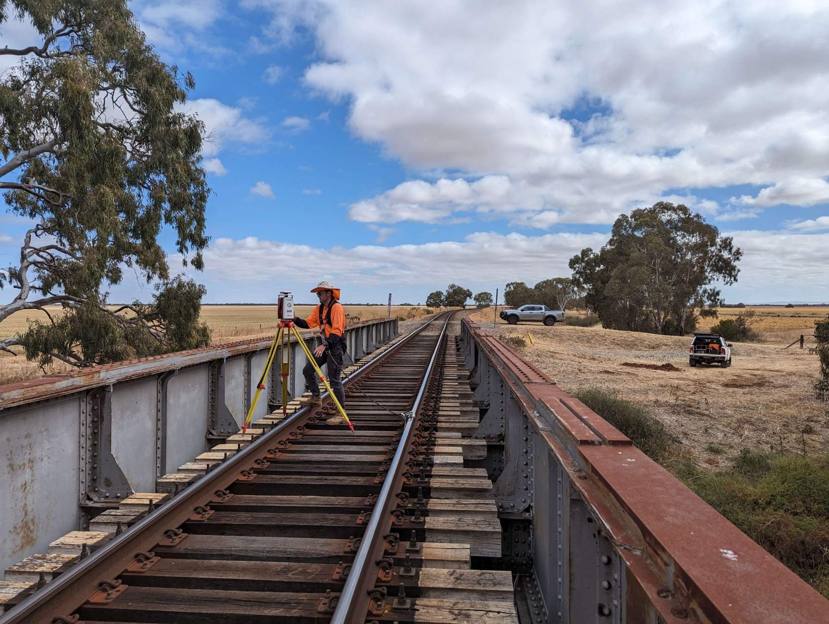 Field 3D scanning of a rail bridge using a Riegl VZ-600i